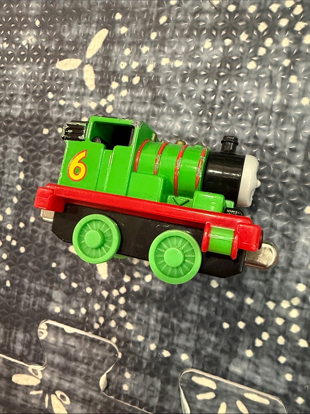 Thomas Take-n-Play Knapford Station Set - Picture 9 of 9
